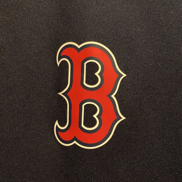 NWOT Boston Red Sox Sweatshirt - Picture 3 of 4